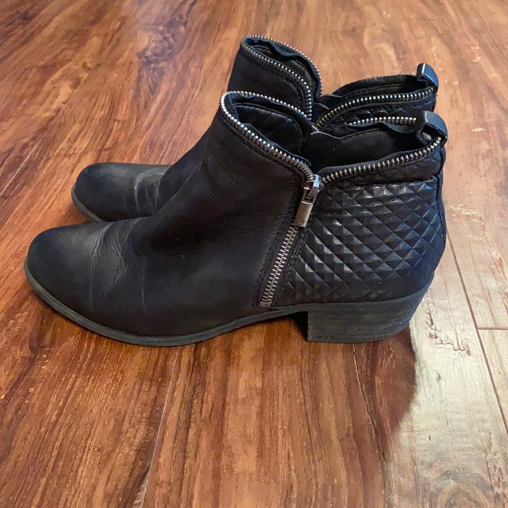 Lucky Ankle Boots